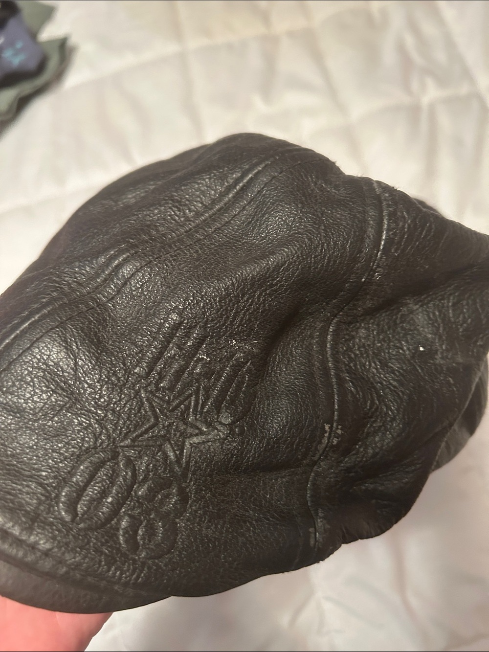 Harley-Davidson Black Leather Gloves and Hat - Picture 7 of 13